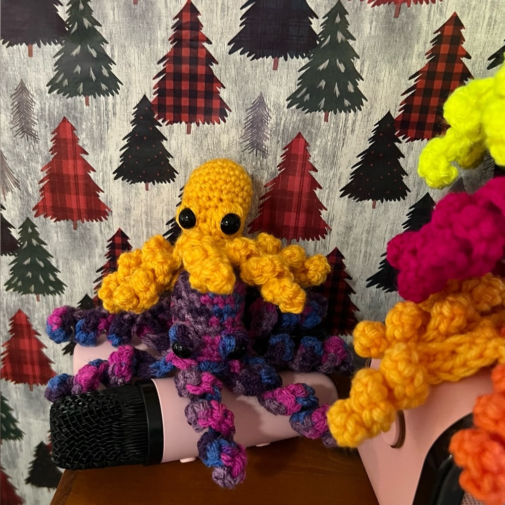Mini Crocheted Octopus 🐙 - Picture 2 of 5